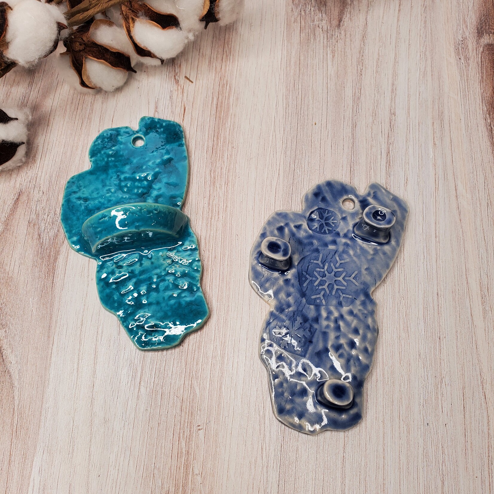 Elaine Randall Tahoe Necklace or Key Holder - Blue with Snowflakes