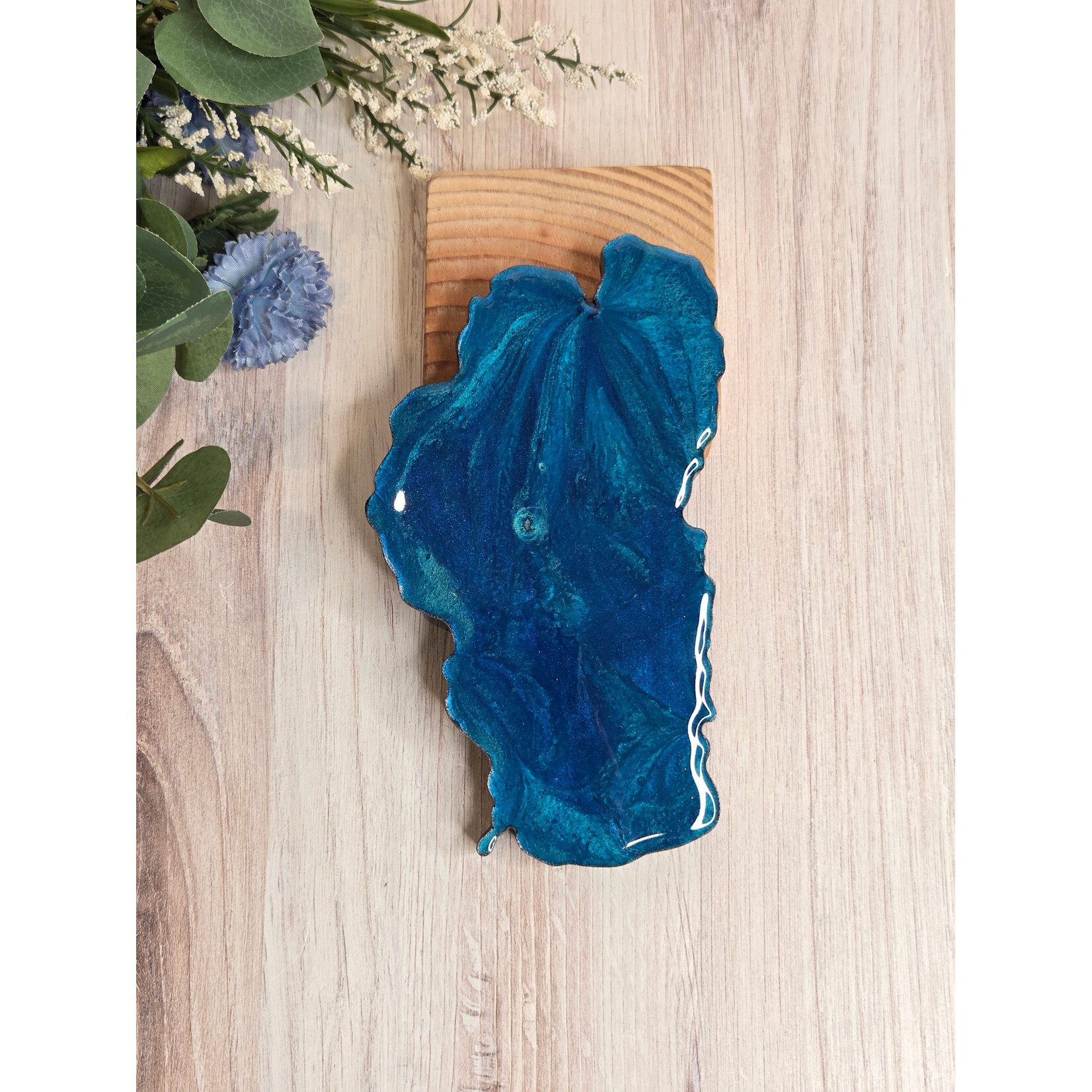 Donna Kotey Lake Tahoe O/E35 - Wood & Resin