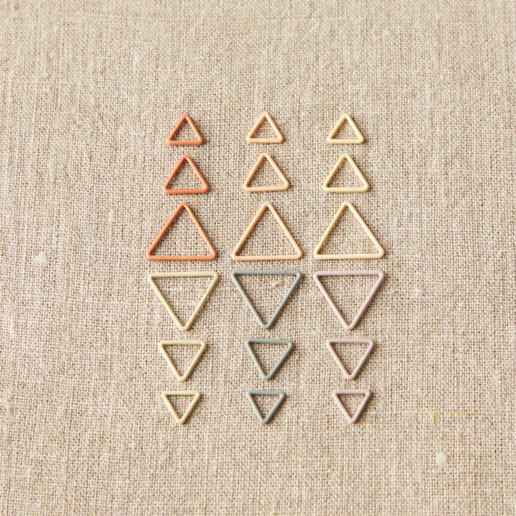 Cocoknits Cocoknits Triangle Stitch Markers - Earth Tones