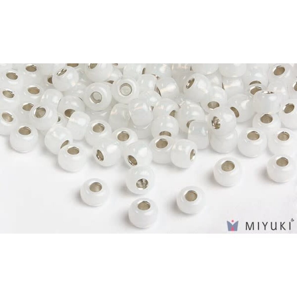 Miyuki Beads Miyuki Bead 6/0 - 551 Silverlined Opal