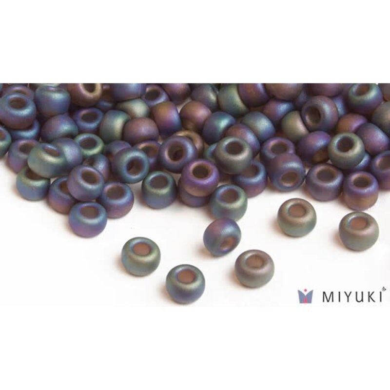 Miyuki Beads Miyuki Bead 6/0 - 135FR Transparent Frost Root Beer