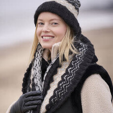 Rowan Yarn Rowan Mode Yarn Pattern - Coast & Snood Setoast Hat
