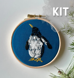 Nest Embirdery Nest Embirdery - Penguin Pal Mini Embroidery Kit