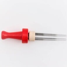 Meervilt Meervilt Felting Needle - Red Felt Needle Holder for 6 needles