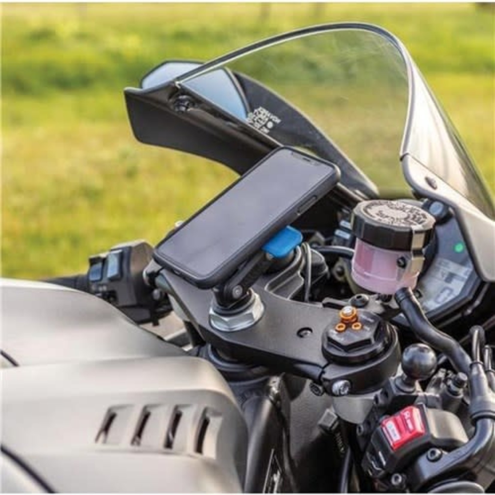 QUAD LOCK MOTORCYCLE HANDLEBAR MOUNT (V2) - MyeBike Sydney