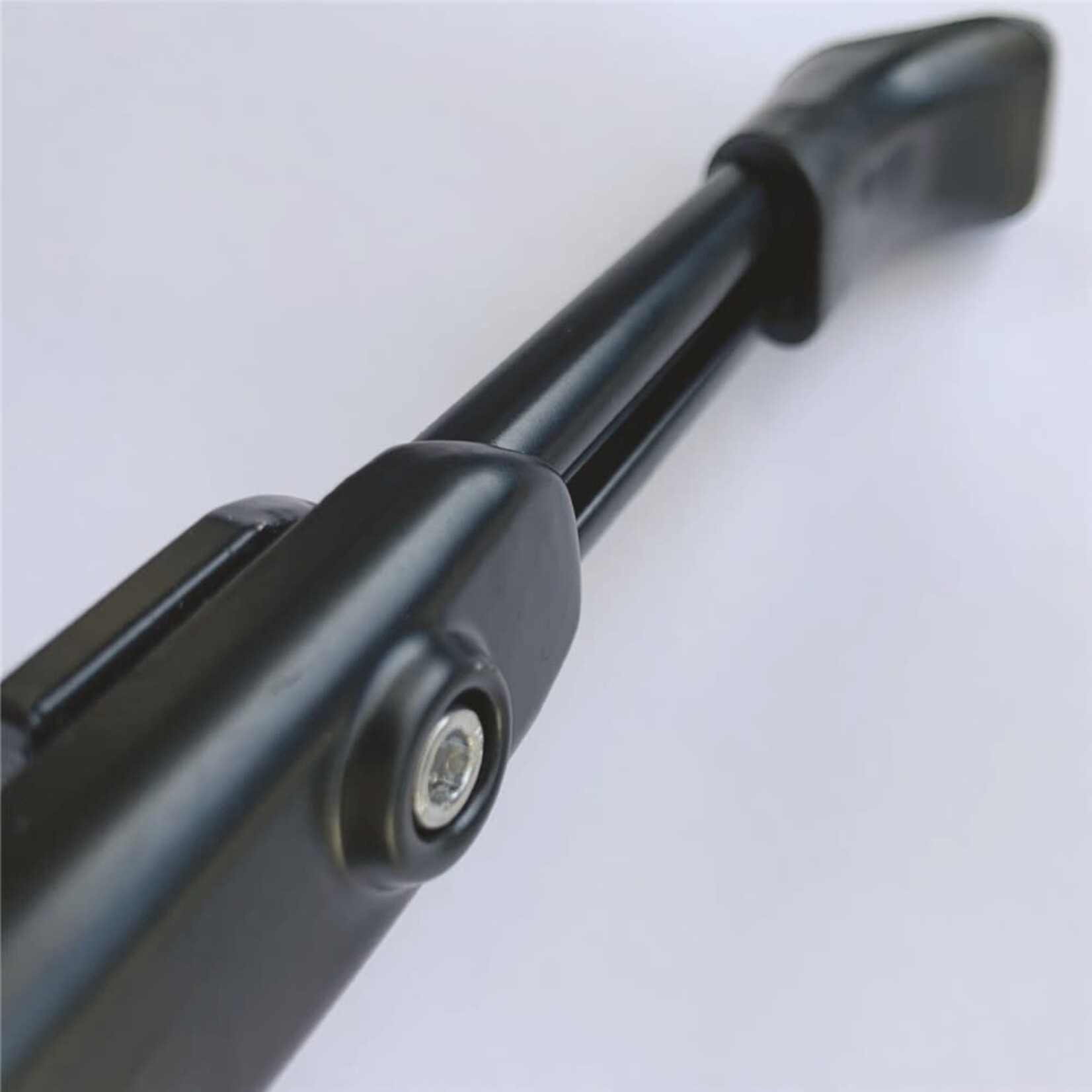 STANDS CENTRE KICKSTAND ADJ. 24"-28"