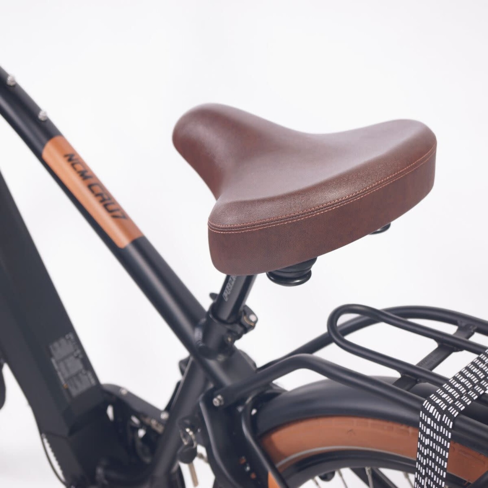 NCM NCM Cru7 Cruiser Electric Bike, 500W, E-MTB, 48V 19Ah 912Wh Battery [Matt Black]