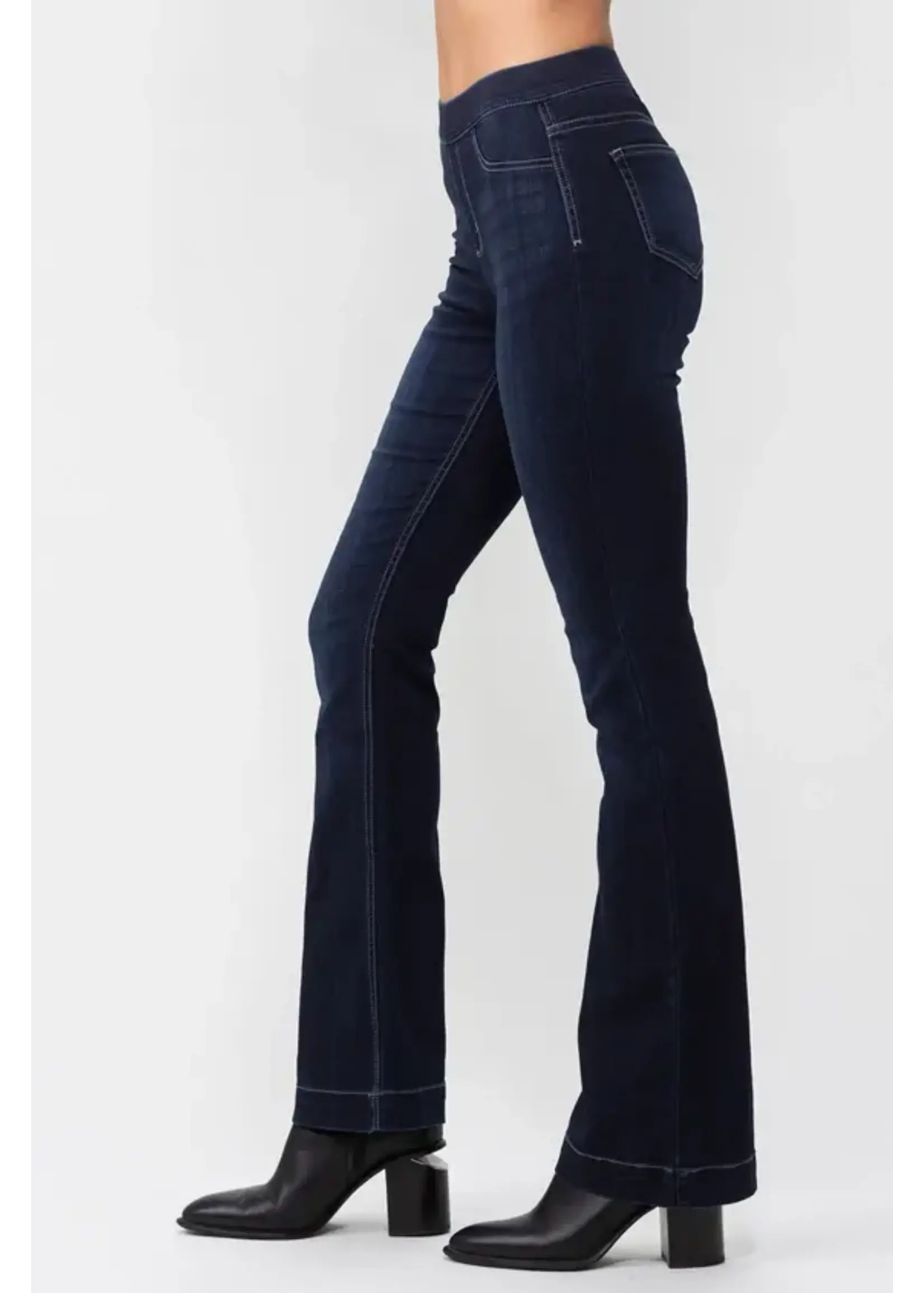 Jelly Jeans Mid Rise Pull on Flares