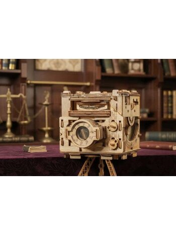IDVenture Clue Box - Sherlock's Camera