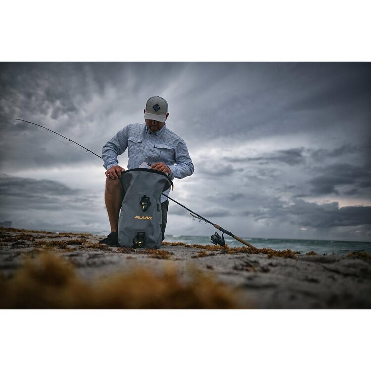 Plano Plano Z-Series Waterproof Backpack