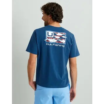 Huk Huk Trophy Flag T-Shirt - Set Sail