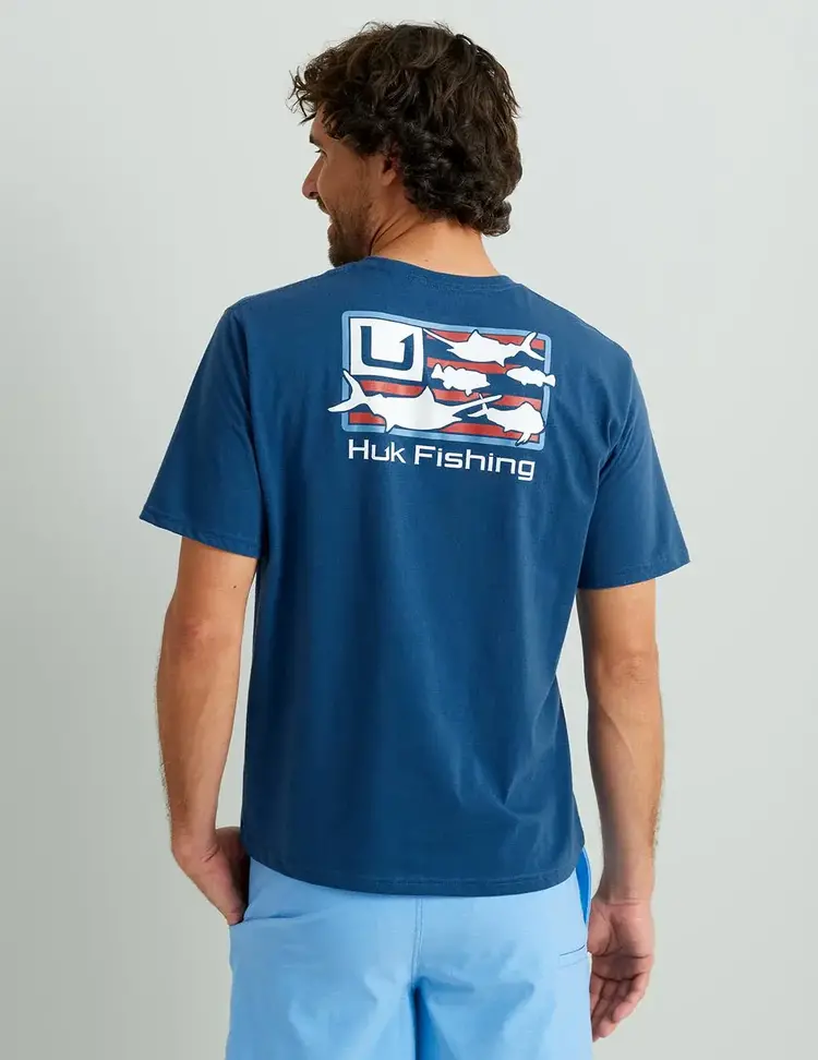 Huk Huk Trophy Flag T-Shirt - Set Sail