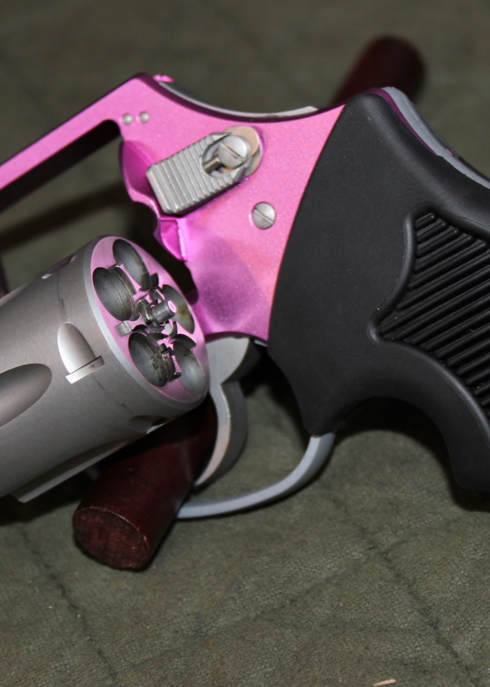 CHARTER ARMS CHARTER ARMS THE PINK LADY .38 SPL 2"
