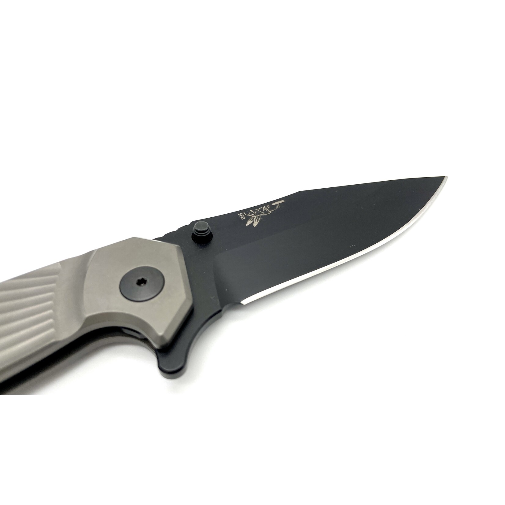 Half Face Blades Half Face Blades HFB012 Magnacut & Billet 6AL-4V Titanium Gen 2 Crow Folder
