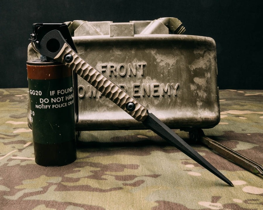 Half Face Blades HFB042 A2 & G10 OD Green Cardiac Spike - Quinn