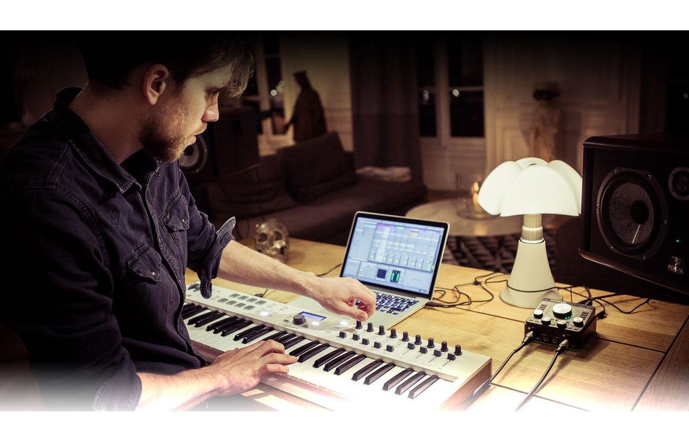 ARTURIA Keylab Essential 49 Contrôleur MIDI universel