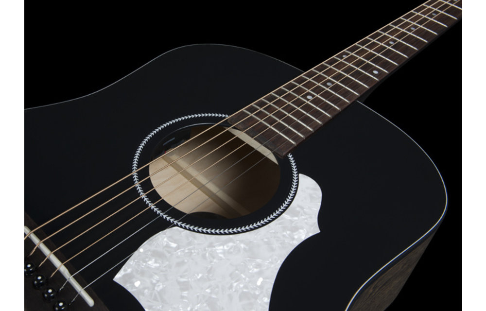 Seagull S6 classic Black A/E Slope Shoulder