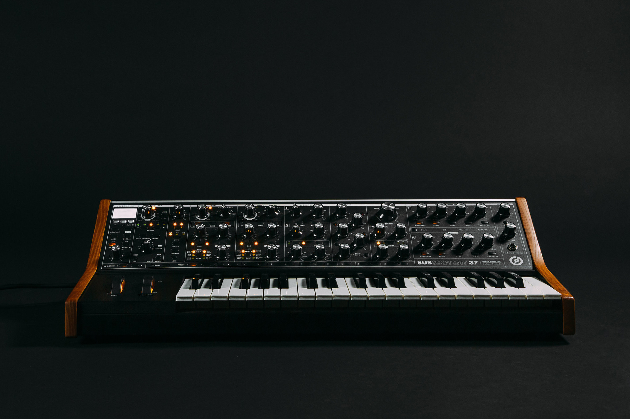La Bo te Musicale Moog Subsequent 37 Analog Synthesizer La