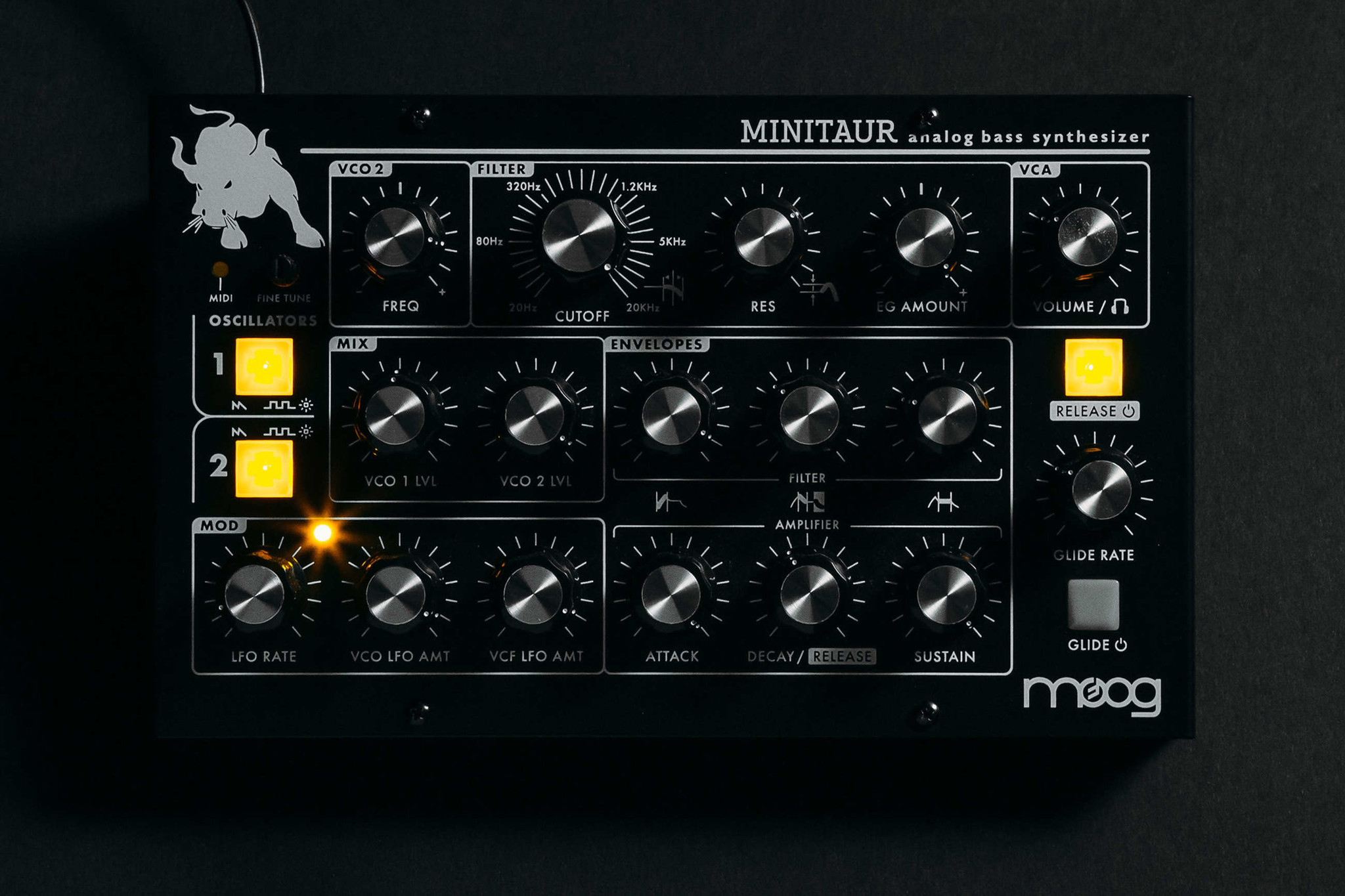 La Boîte Musicale ı Moog - Minitaur Analog Bass Synthesizer - La