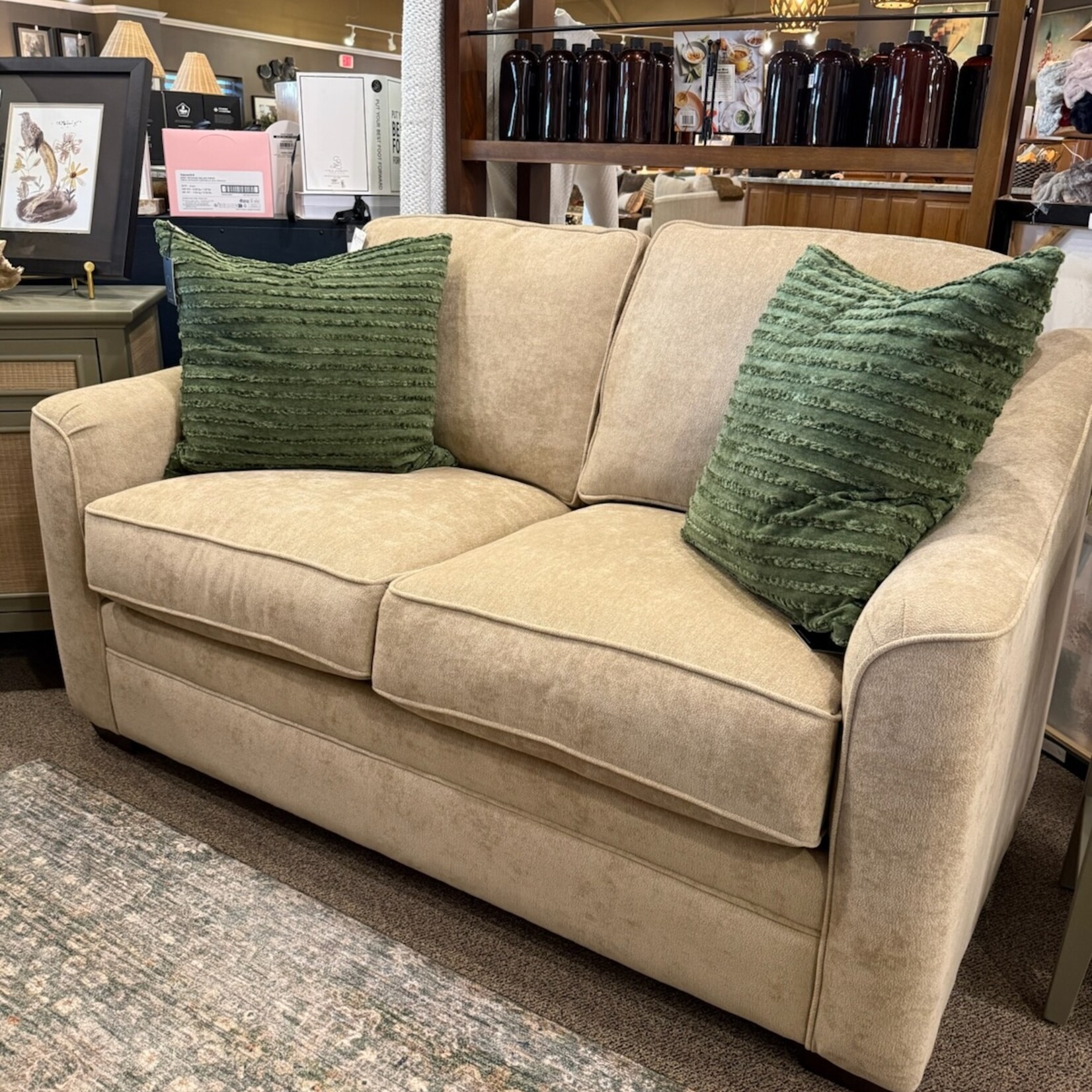Craftmaster Shallow Seat Loveseat in Conclude 07