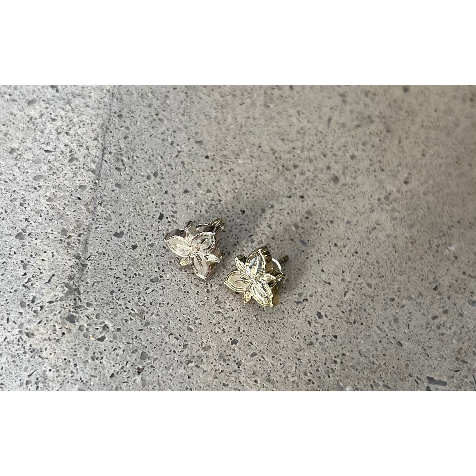 Earring - Trillium Flower - Selection
