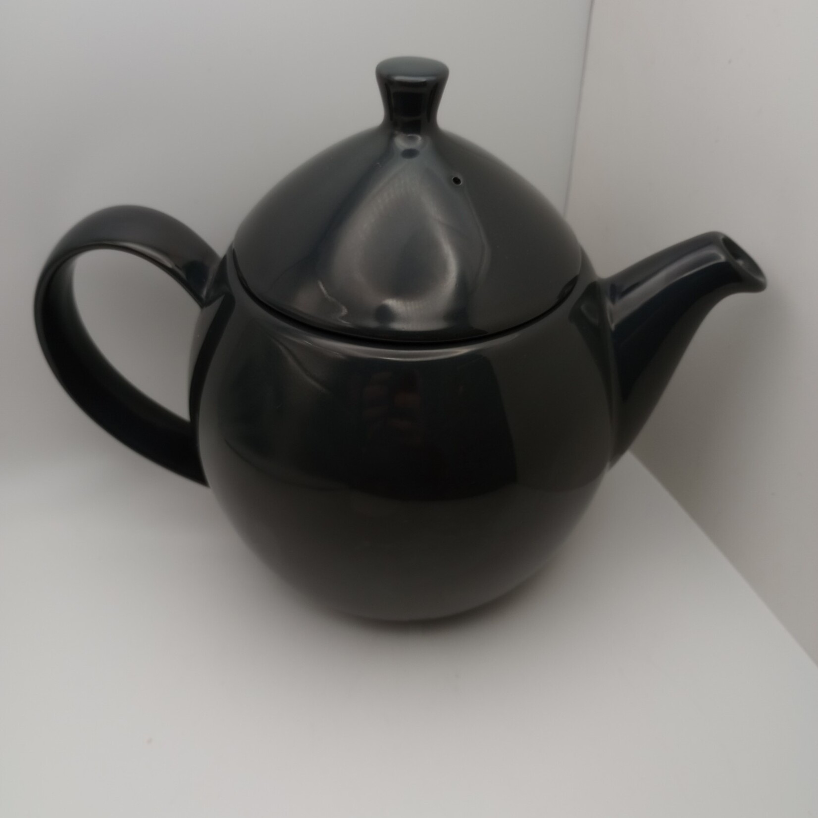 For Life: Dew Teapot with Infuser, Slim: Black