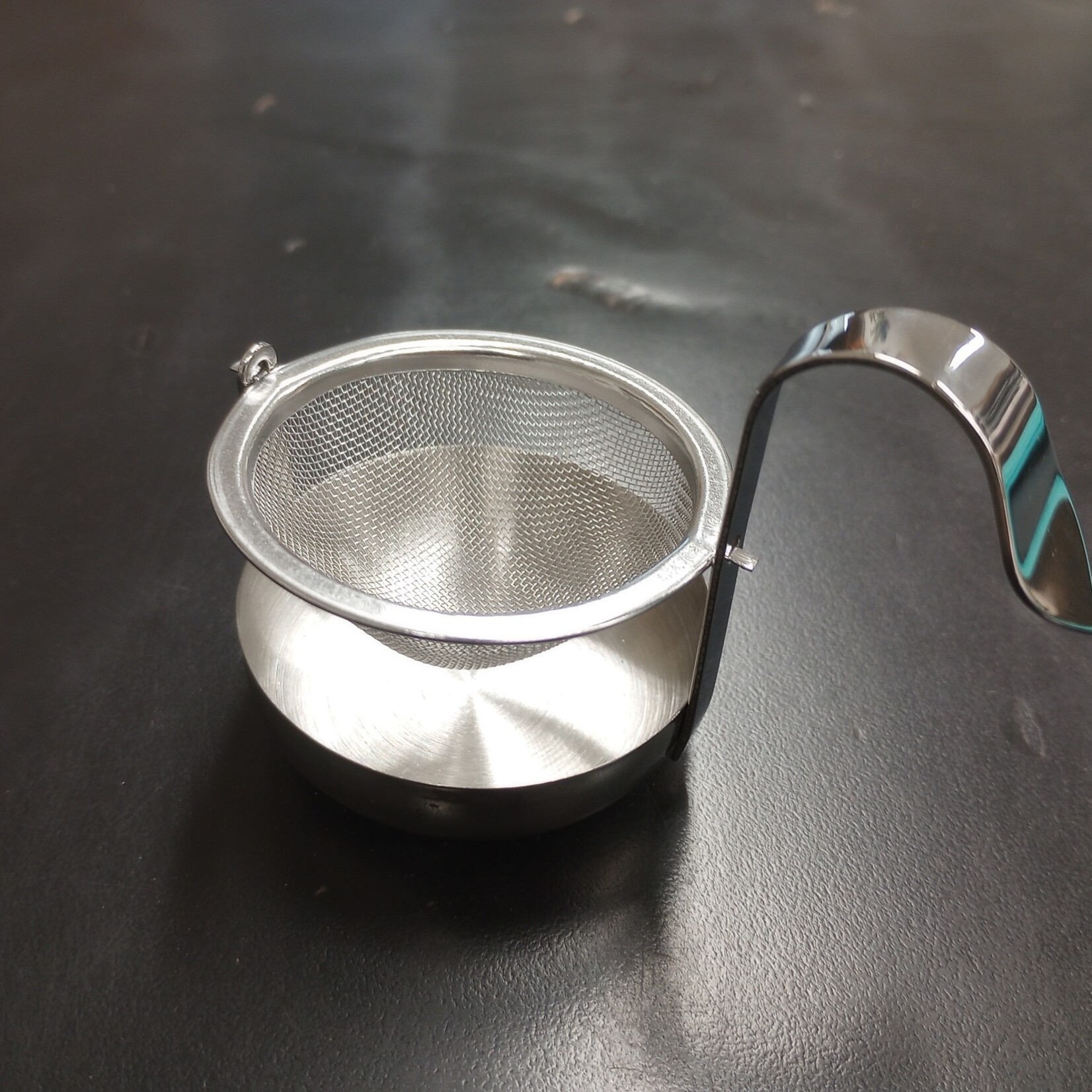 Infuser: Strainer Steel- Rotatable Stand