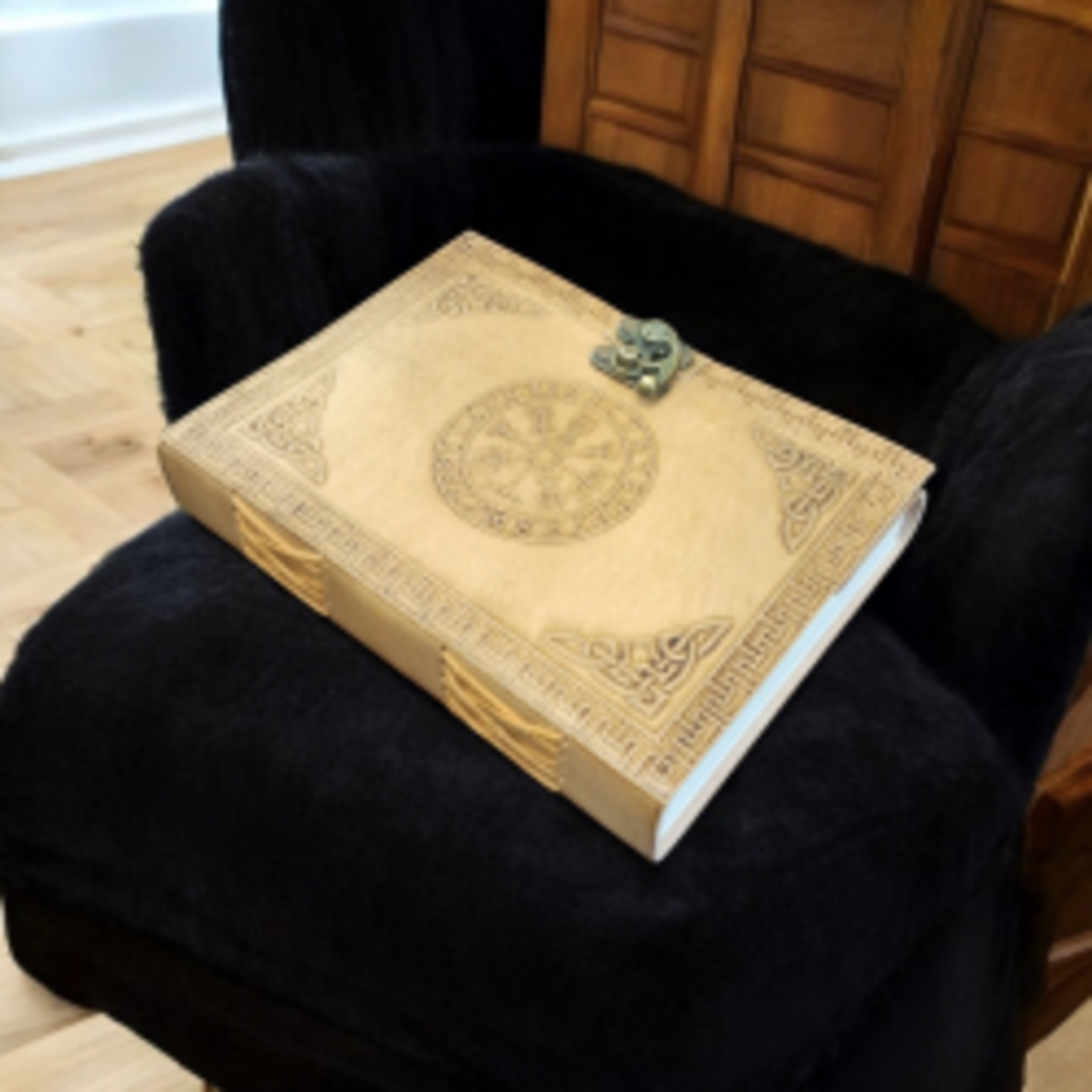 New Age: Leather Journal w/ Latch, 5x7"-