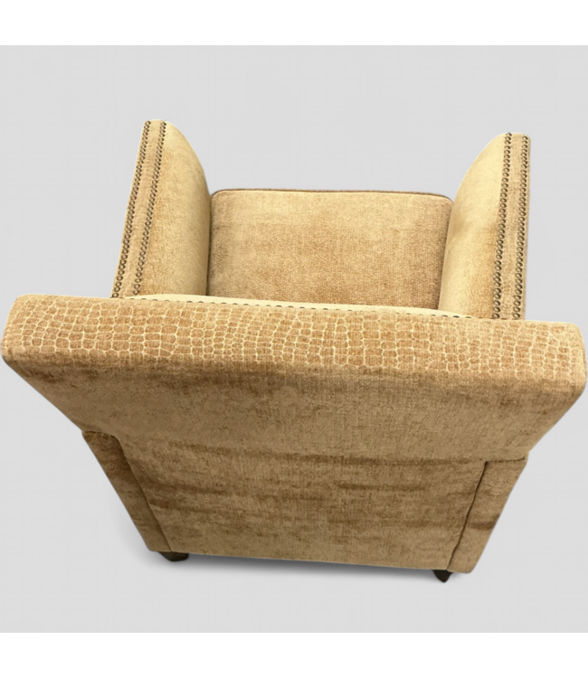 48538 Giraffe Accent Chair 29"W