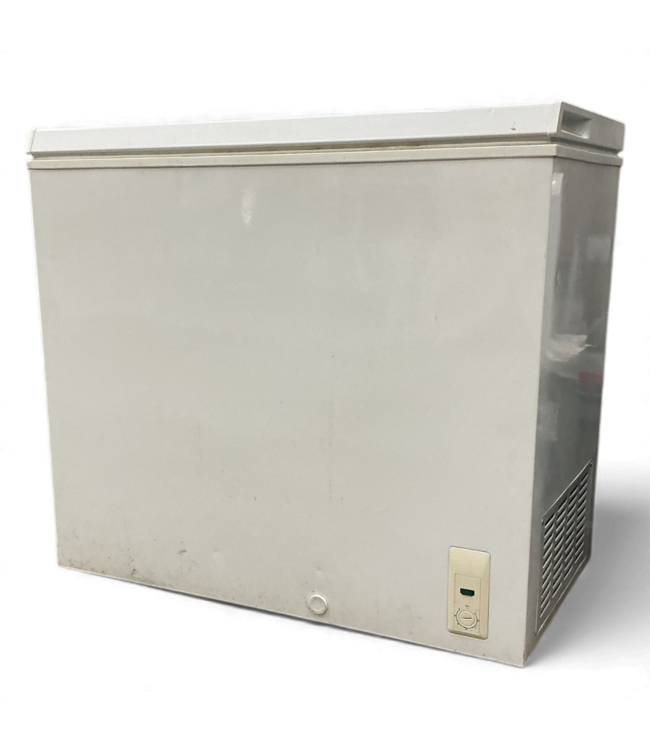 49130 White Chest Freezer 7 Cu. Ft.