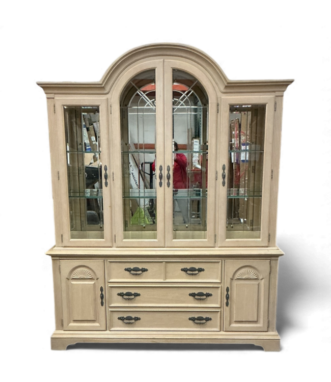 49507 Neutral Straw China Cabinet