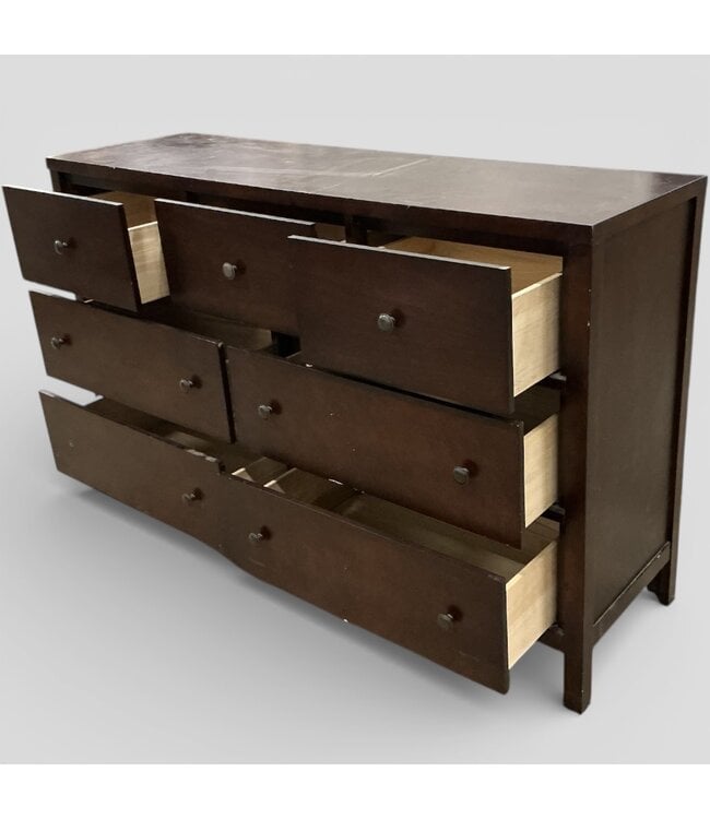 49895 Mahogany Dresser 59.5"W