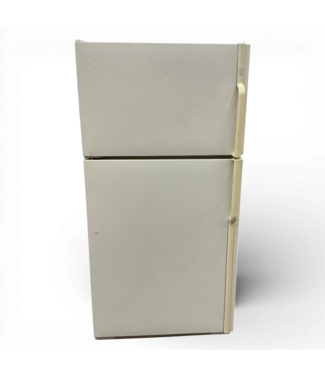 51331 Off-White Refrigerator 32.75"W