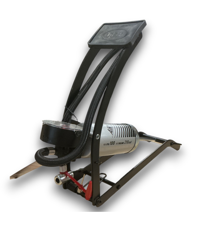 52438 Airstomper 200 Foot Pump With Gauge