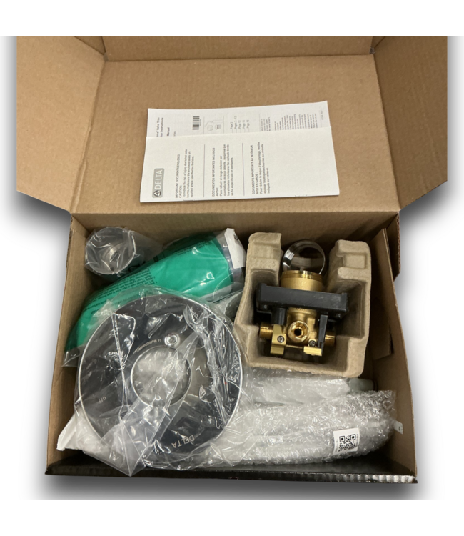 52900 Lacey Chrome Square Bathtub And Shower Faucet