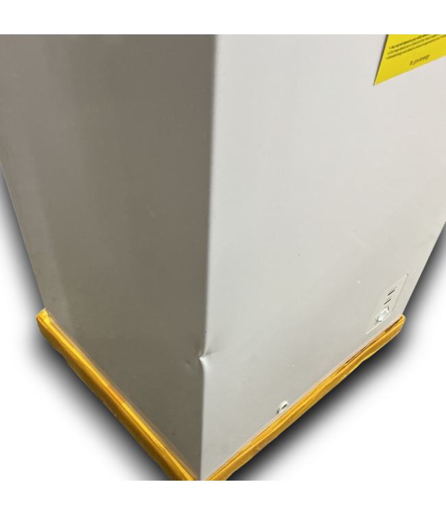 53447 White Garage Chest Freezer. 3.5 Cubic Ft. Capacity