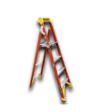 54292 Fiberglass Step Ladder 5.5 Ft.