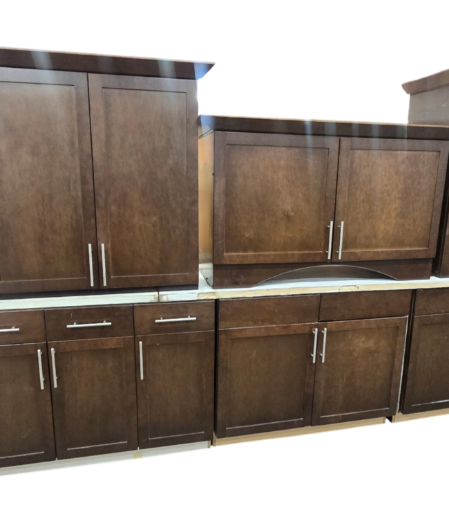 52613 Jacobean Cabinet Set of 18pcs