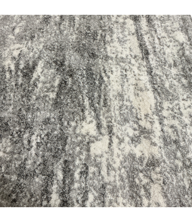 54883 Gray & White Shag Area Rug 7' X 9'