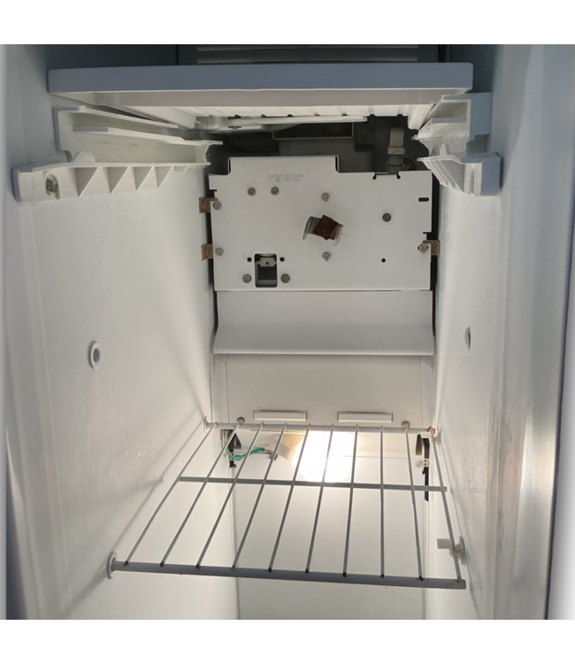 56633 Black Side By Side Refrigerator 33.5"w