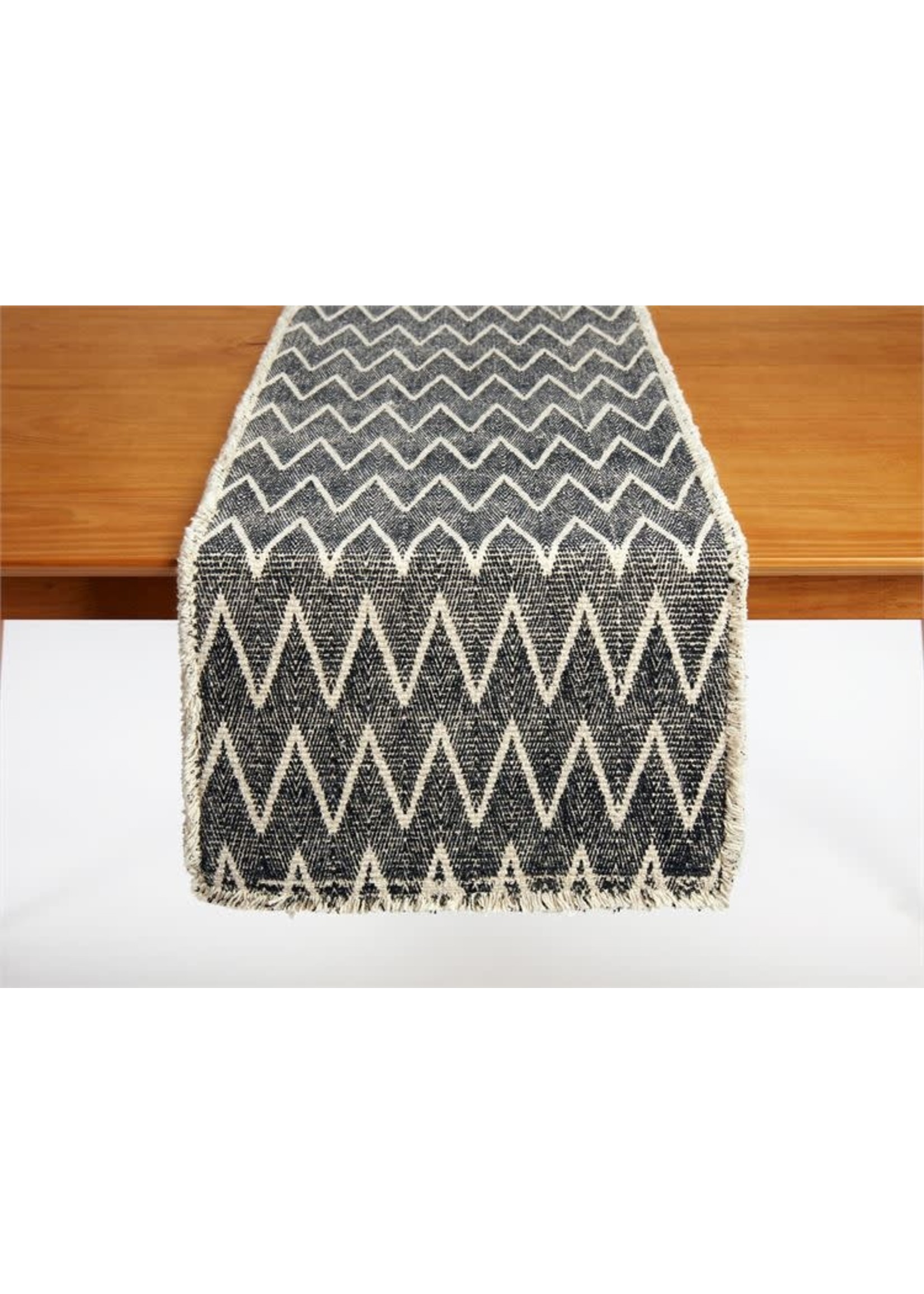 ZIG ZAG BLACK RUNNER