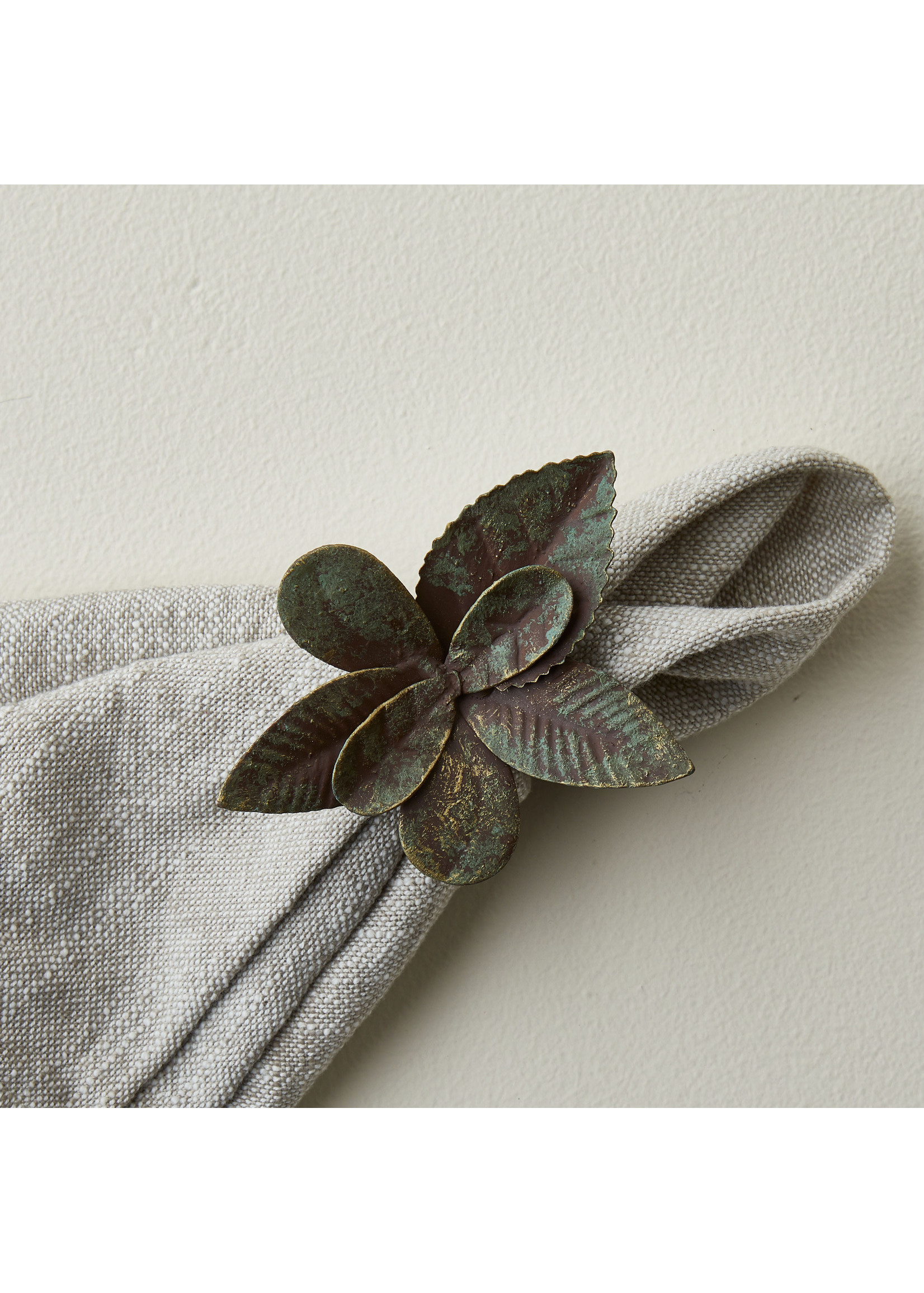 FLORAL LEAF NAPKIN RING