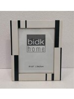8X10 RESIN BK/WT FRAME