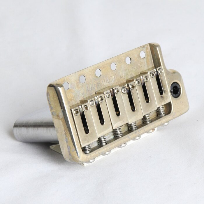 MannMade USA MannMade USA  ModernVibrato - Nickel Relic'd (#1)