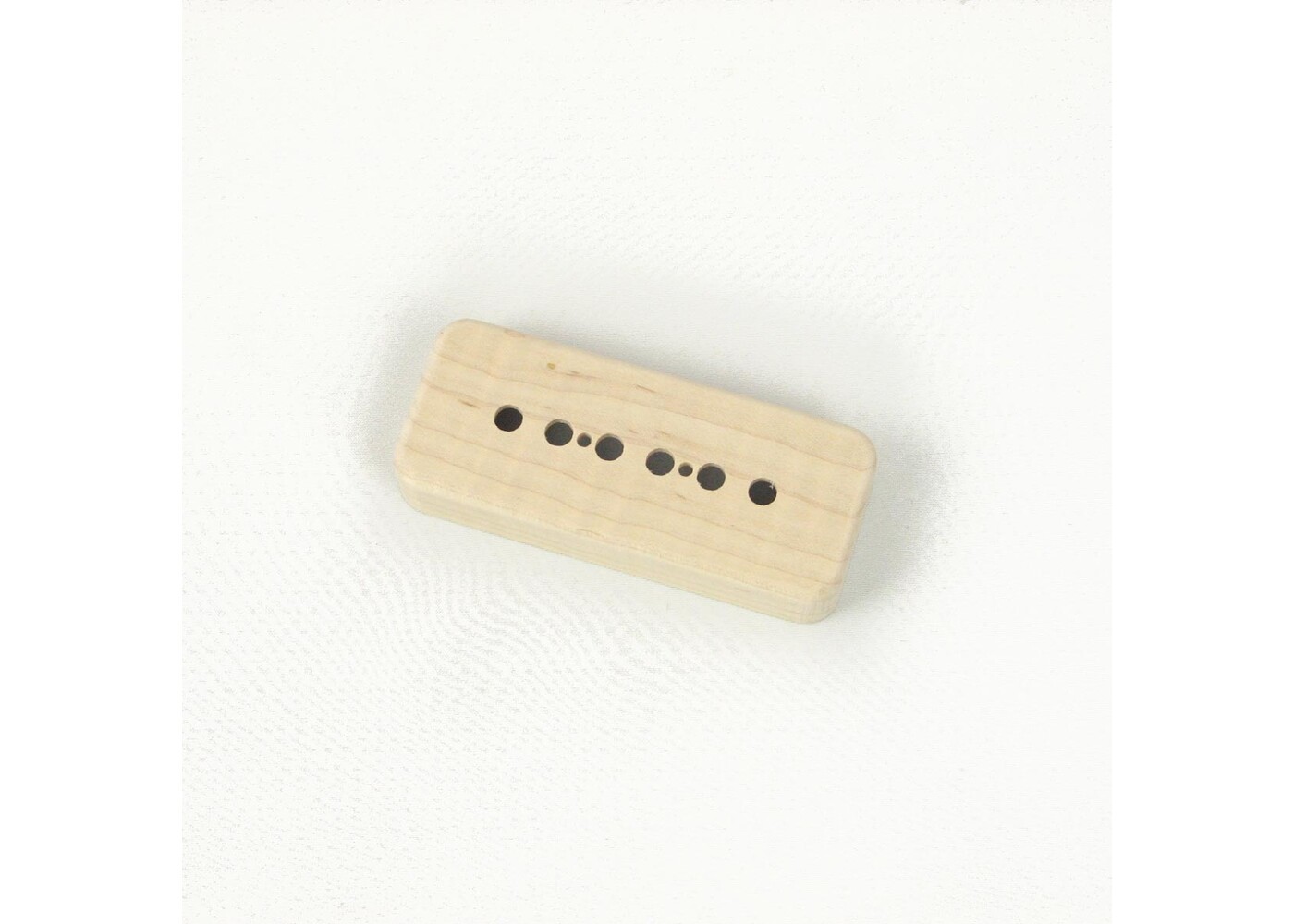 Guilford Guilford Flame Maple P-90 Cover Seymour Duncan spacing