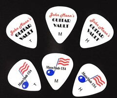 MannMade USA MannMade USA Celluloid Picks 12-Pack - Heavy