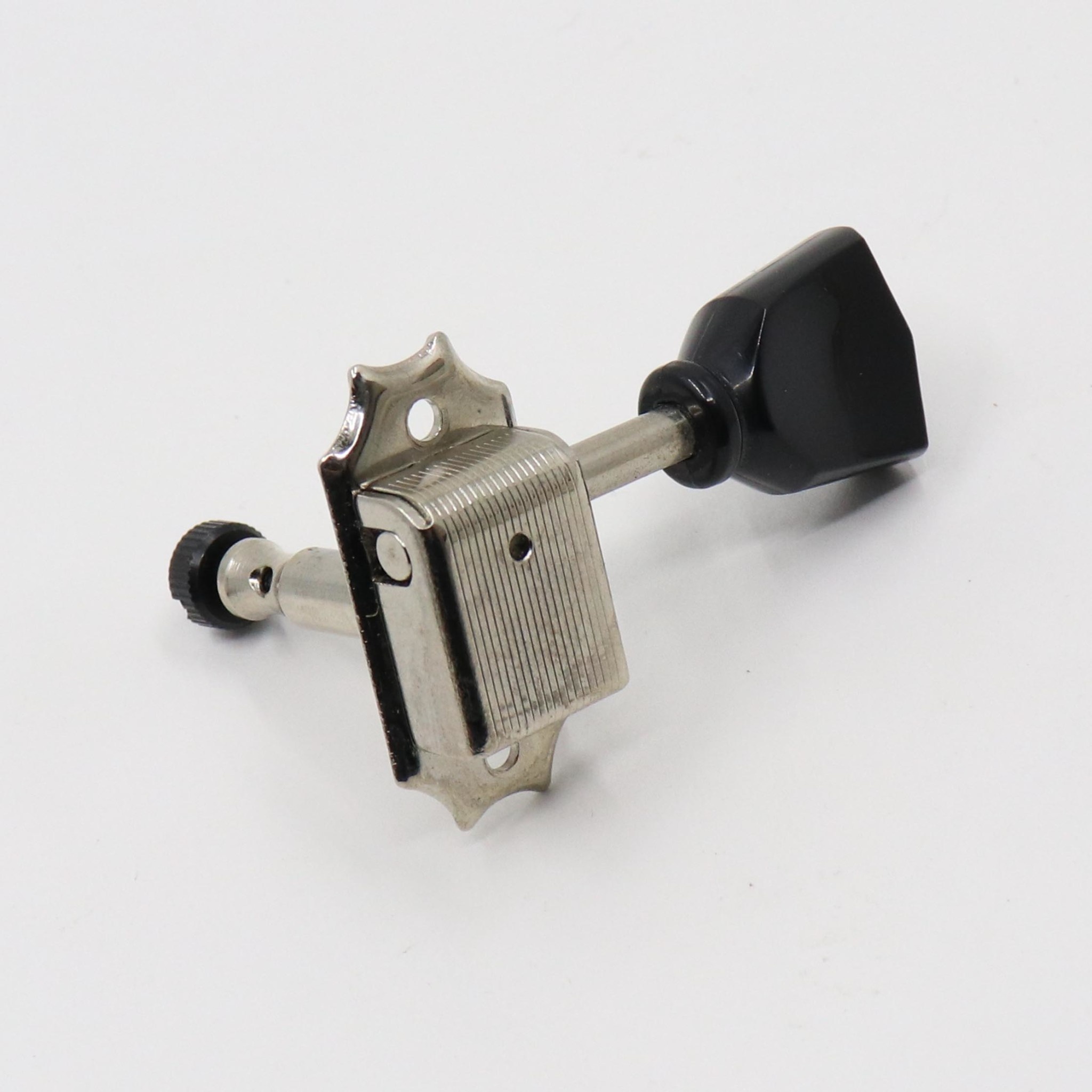 MannMade USA MannMade USA Vintage Style Locking Tuner - Bass side - Nickel,  Black Button