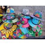 Sombreros  de palma pintados a mano