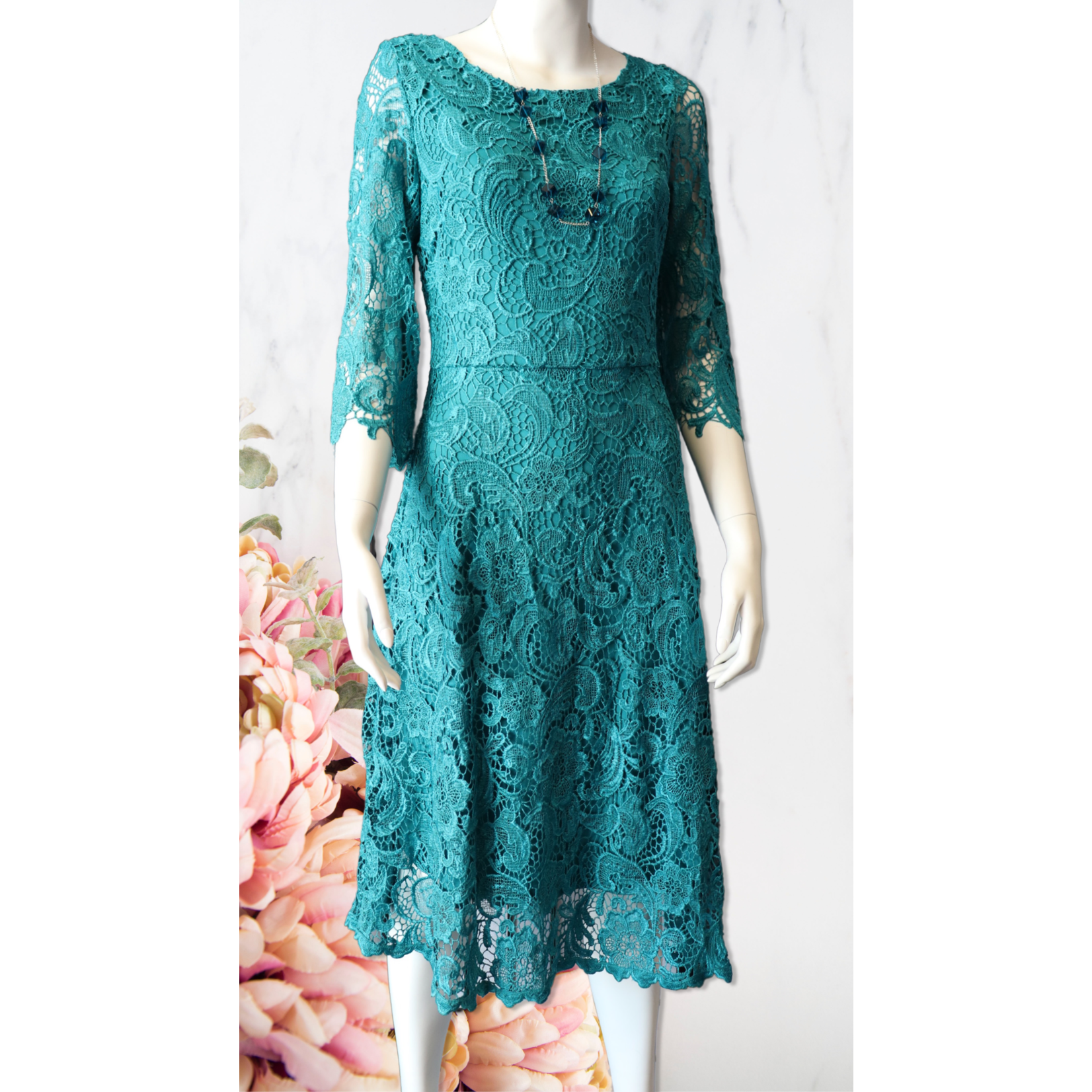 Yes A Dress Teal 3/4 Sleeve Lace A-Line Fit Dress