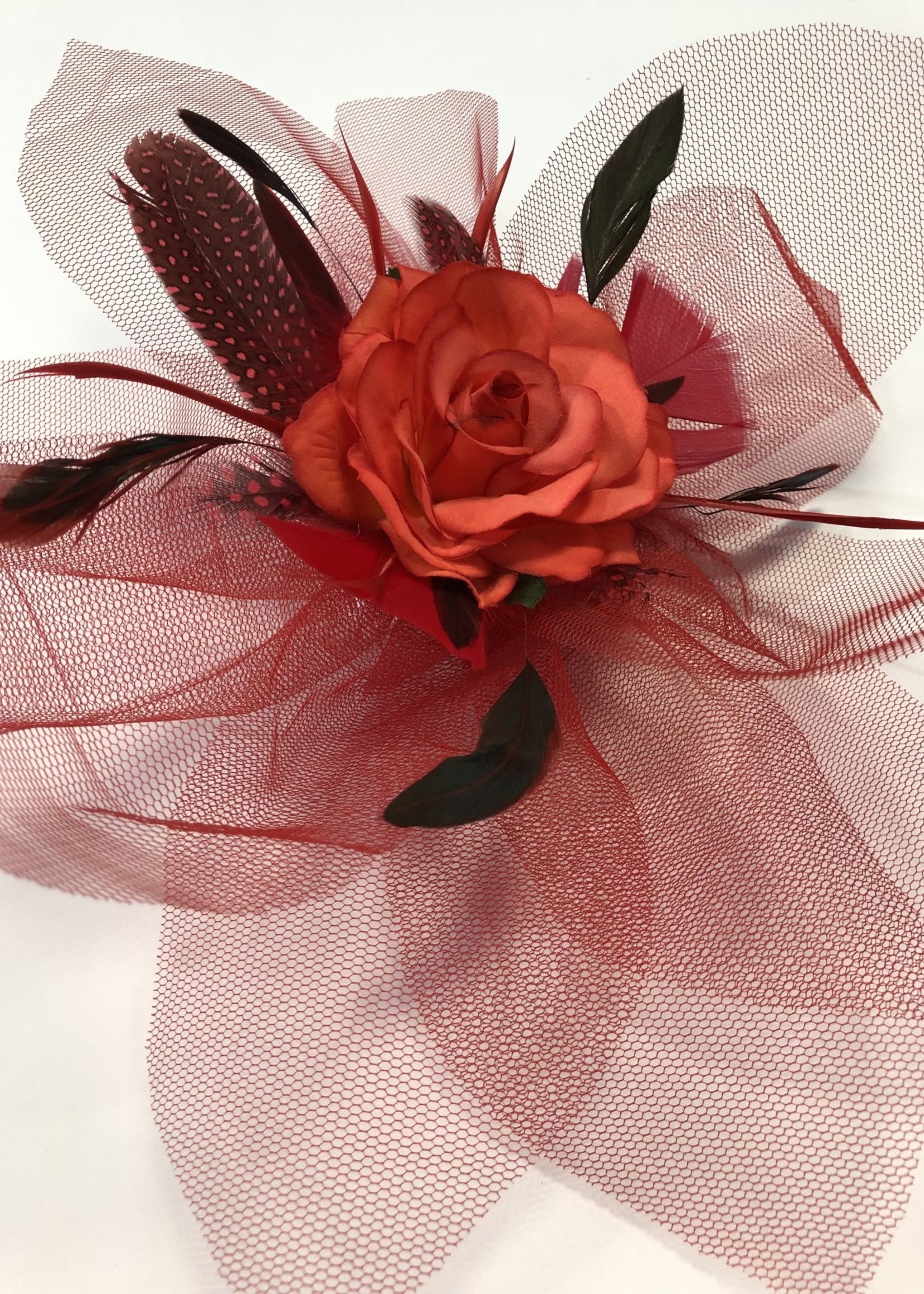 One Plus One Fashion Red Tulle, Feather Flower Comb